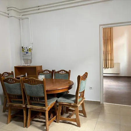 Apartman Biet Thu Nha Vuon